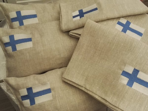 Sini-valkoinen Suomi Itsenäisyyspäiväkynttilät
